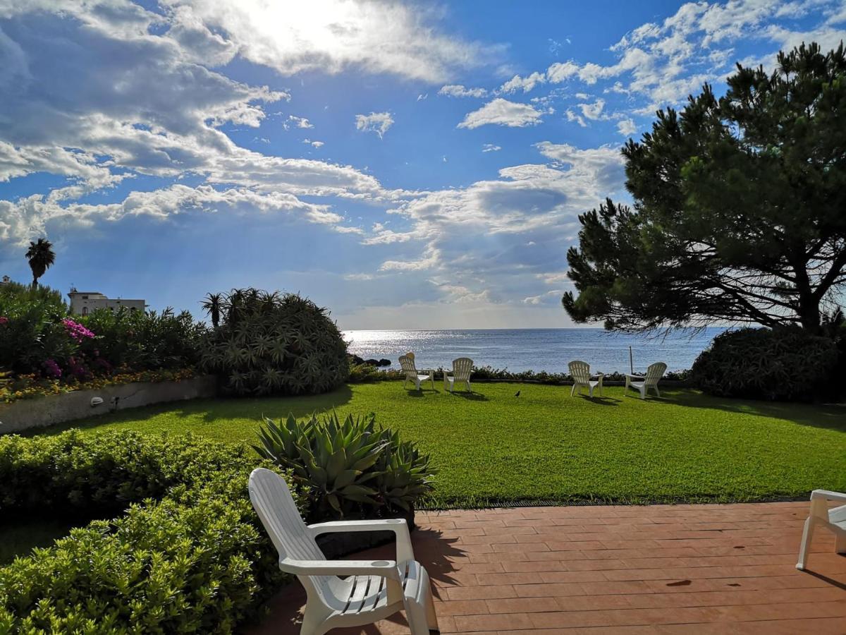 Appartamento Valeria Giardini Naxos Exterior foto